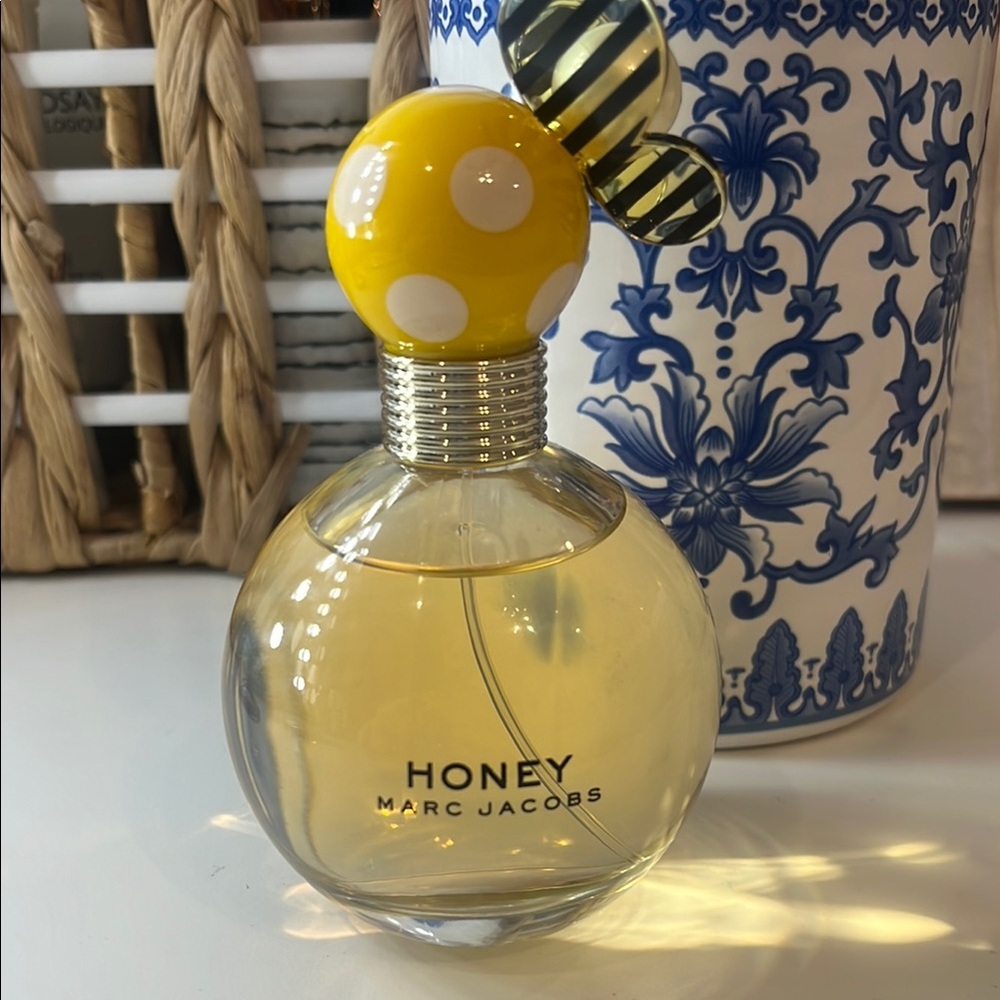 Marc Jacobs Honey Perfume - Yellow